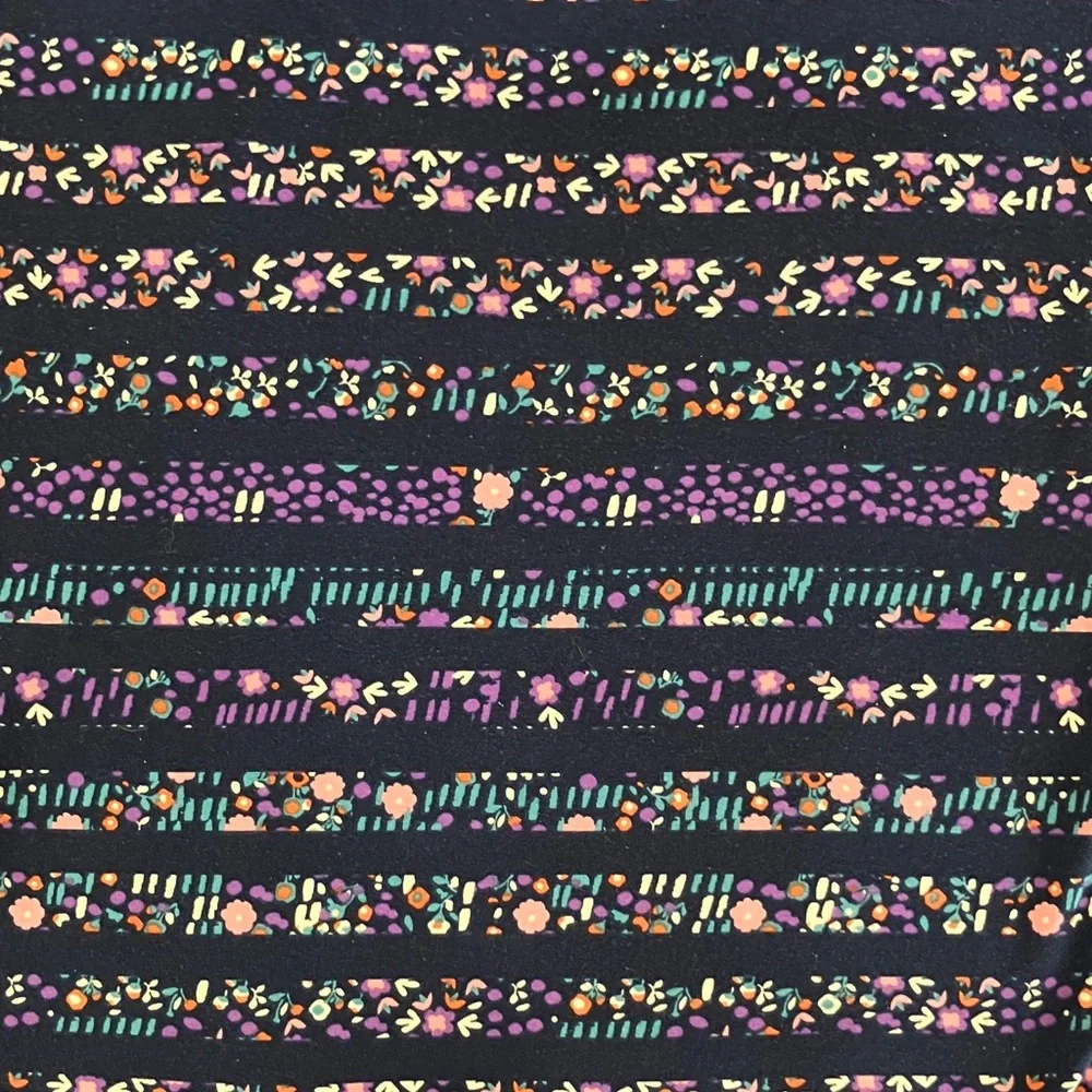 LuLaRoe Randy - Picture 3 of 4